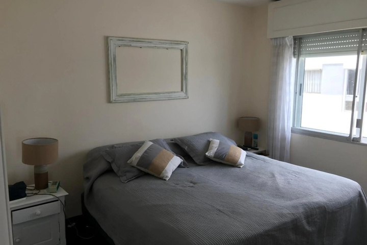 Room 2 of 16