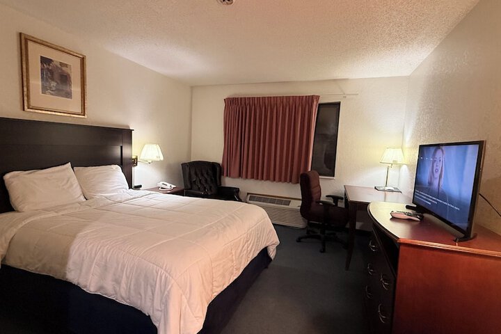 Room 14 of 36