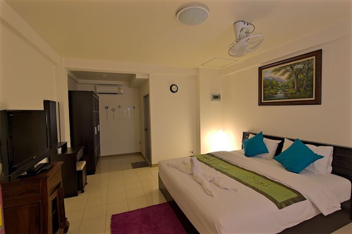 Room 15 of 20