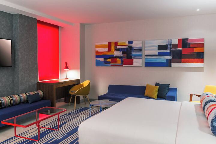 Room 11 of 47