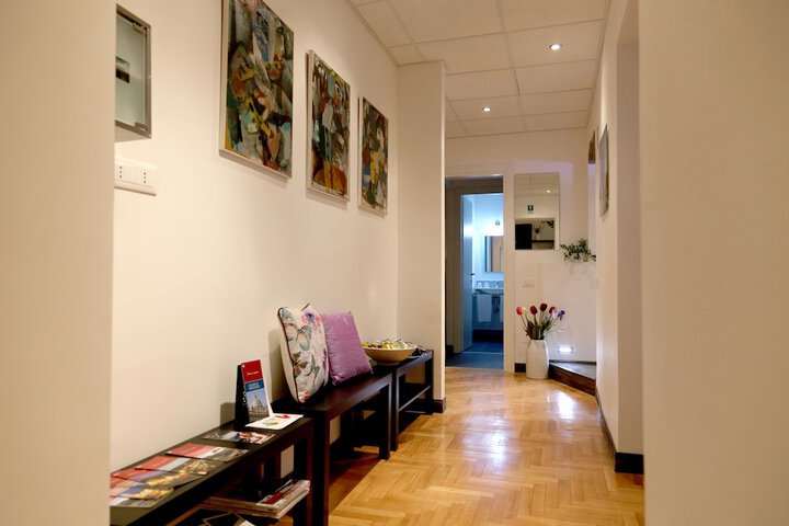 Ballroom/Hall 6 of 8