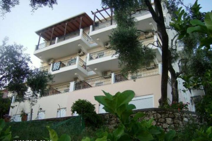 Hotel 4 of 8