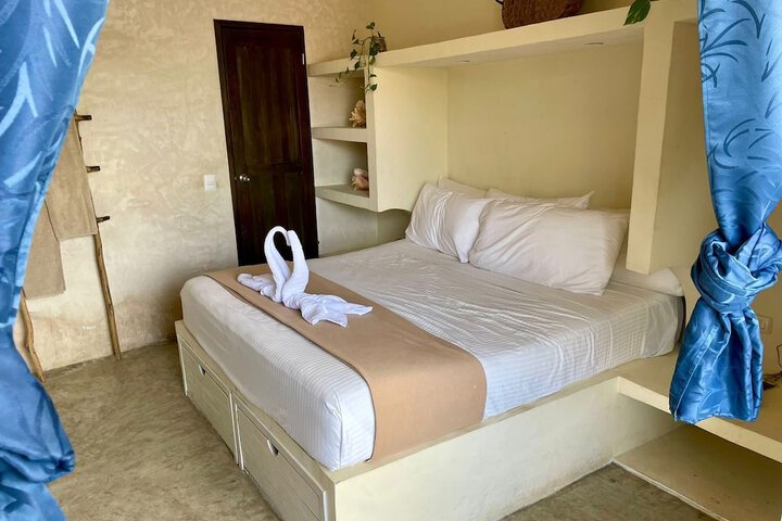 Room 14 of 97
