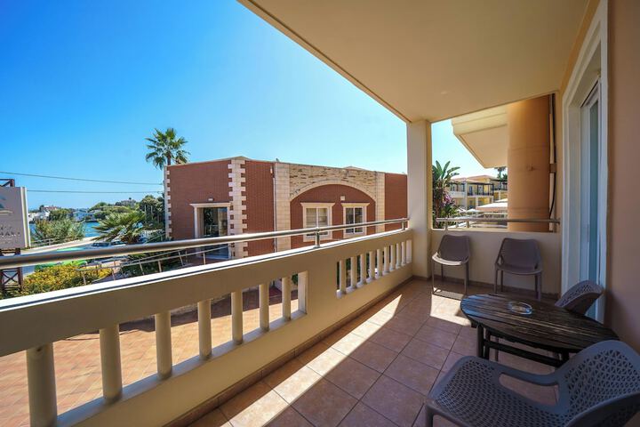 Terrace/Patio 175 of 179