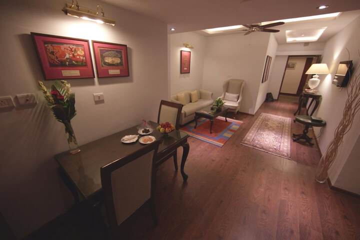 Room 13 of 37
