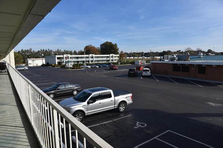 Property Grounds 41 of 45