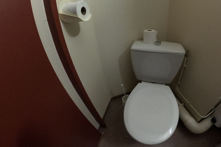 Room 4 of 29