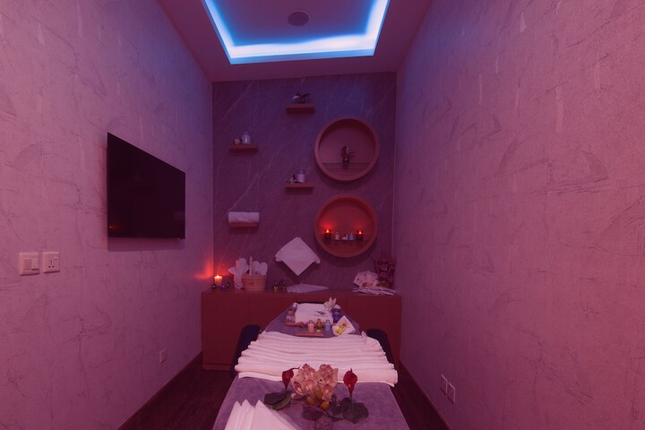 Spa 34 of 47