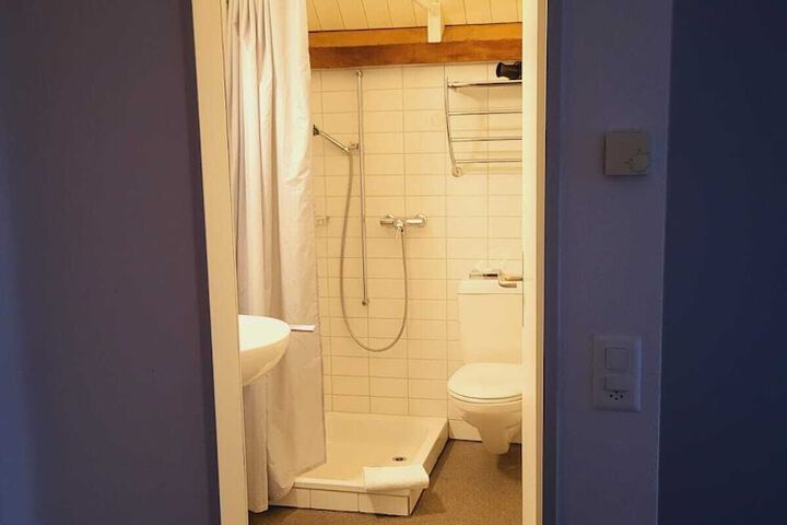 Room 14 of 24