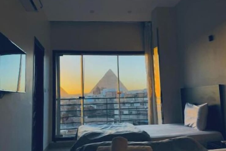 Room 3 of 18