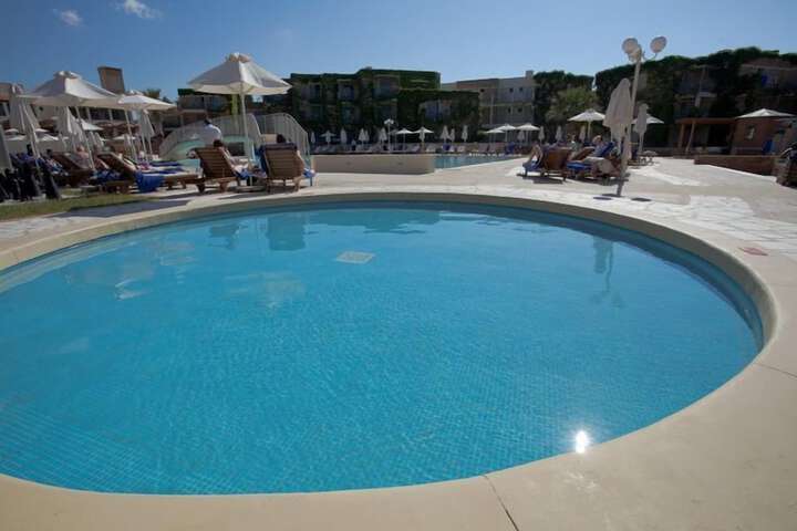 Pool 57 of 127