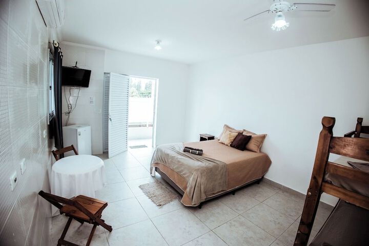 Room 15 of 83