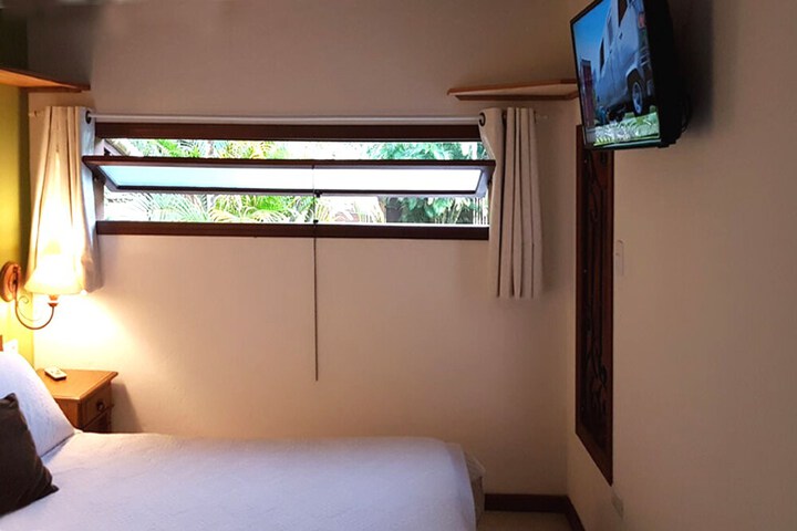 Room 11 of 61