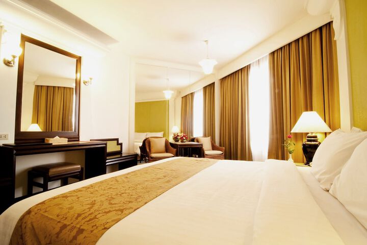 Room 10 of 50