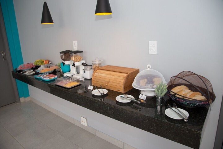 Breakfast/Coffee Service 56 of 64