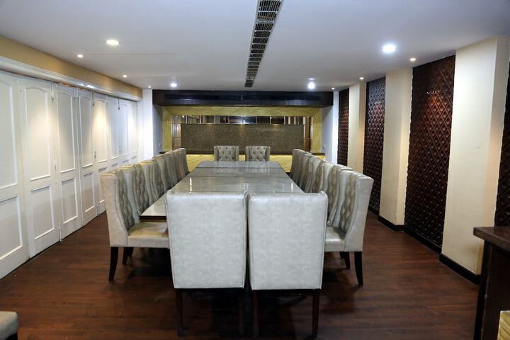 Meeting facility
