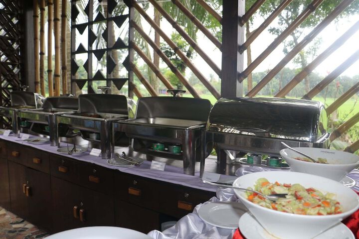 Breakfast/Coffee Service 18 of 88
