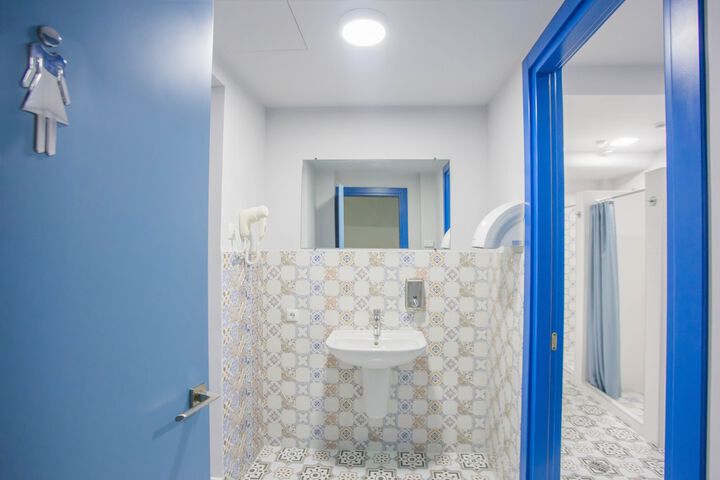 Room 14 of 49