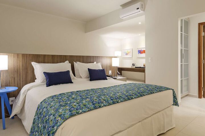 Room 15 of 40