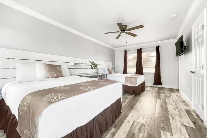 Room 3 of 45