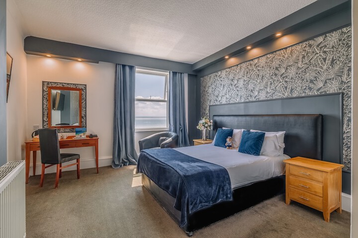 Room 22 of 99