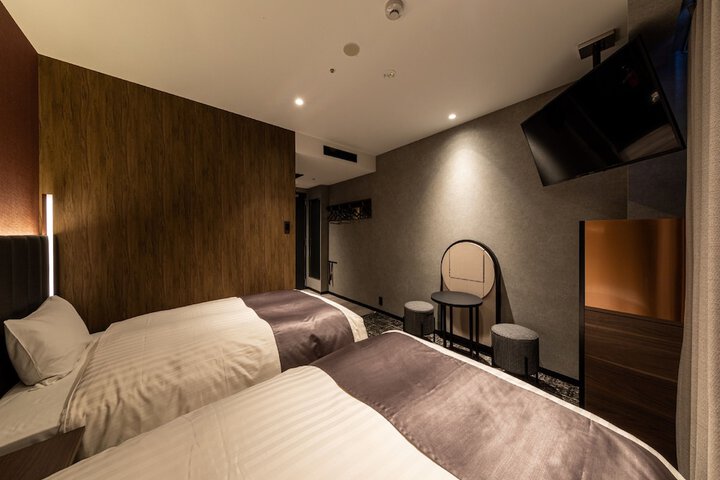 Room 21 of 47