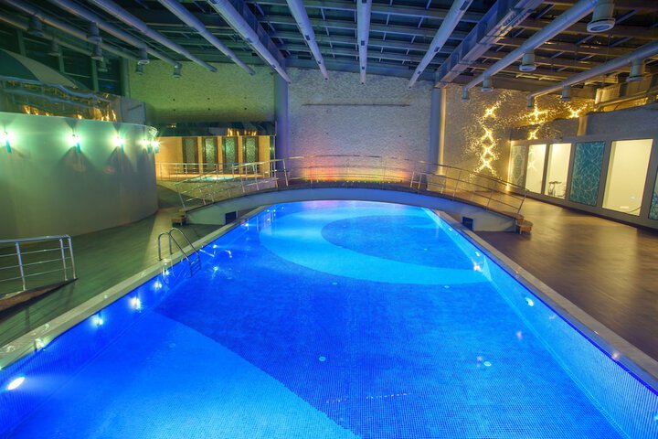 Pool Hotel
