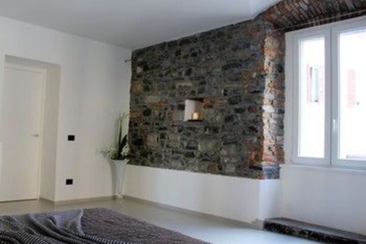 Room 9 of 20