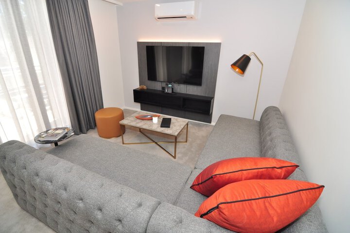Room 15 of 27