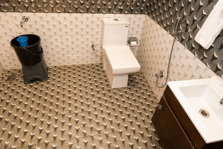 Room 18 of 26