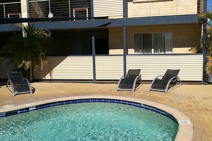 Pool 55 of 126
