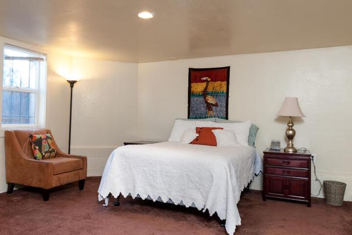 Image of Luxury Living Suites - 2029 Brush Street - Garden Level San Francisco