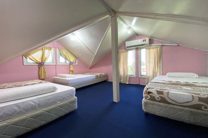 Room 12 of 29