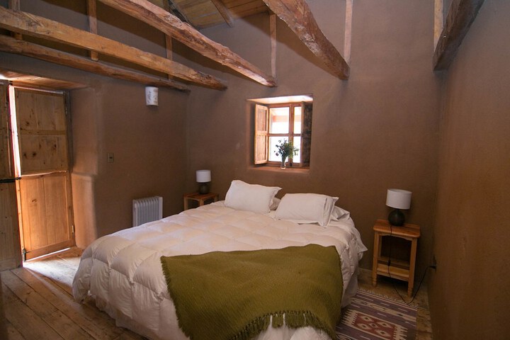 Room 6 of 28