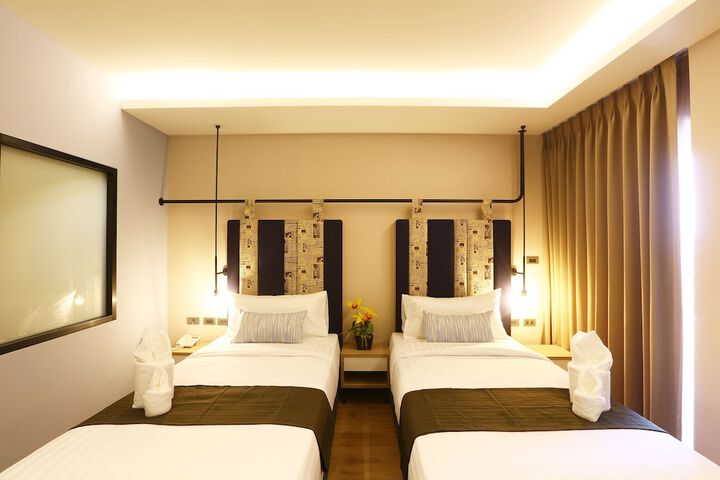 Room 9 of 121