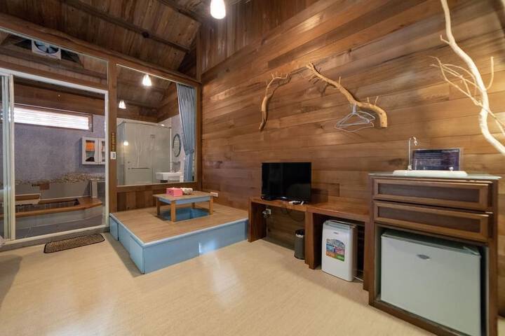 Room 15 of 65