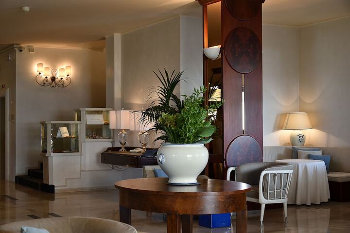 Hotel Interior 11 of 115