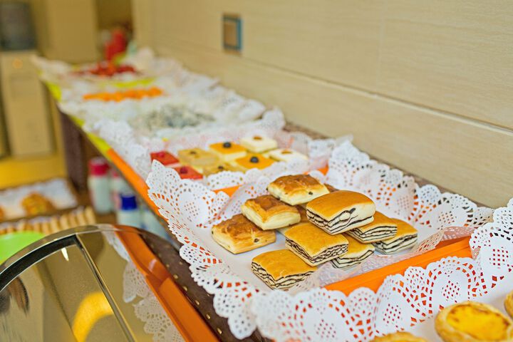 Dining 46 of 108