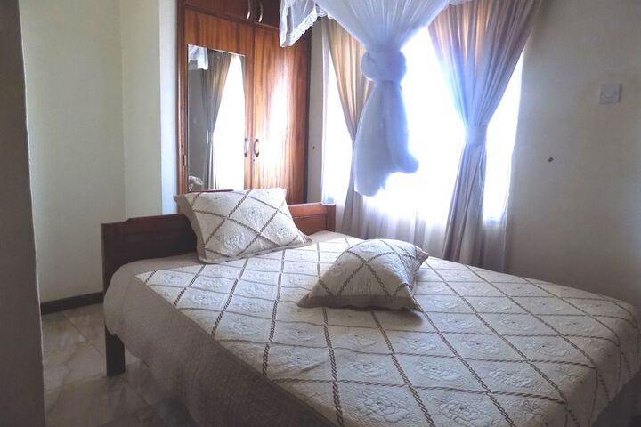 Room 16 of 24