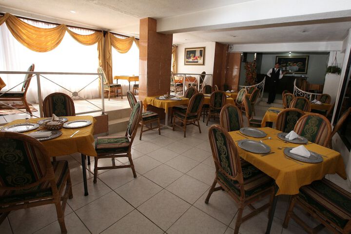 Dining Photos