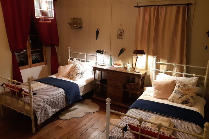 Room 10 of 36