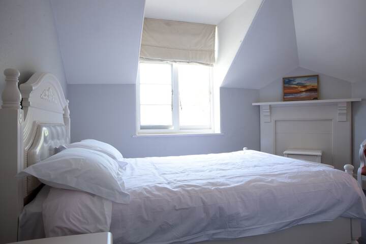 Room 13 of 50