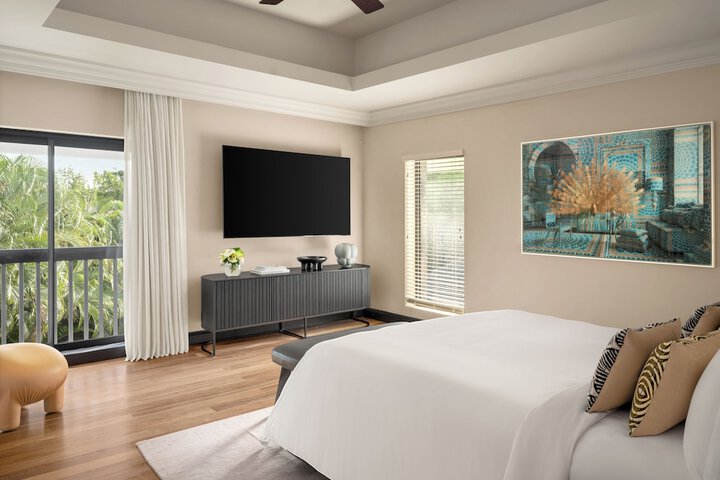Room 26 of 210