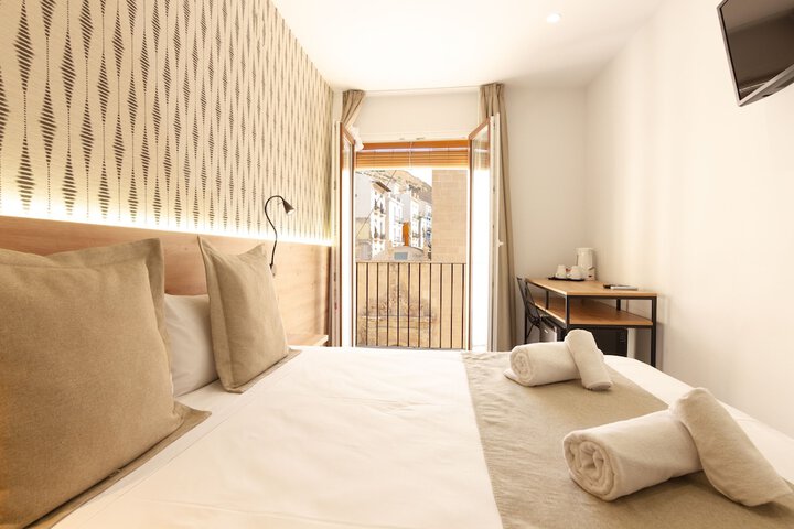 Room 25 of 120