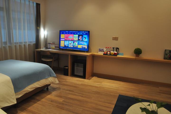 Room 45 of 73