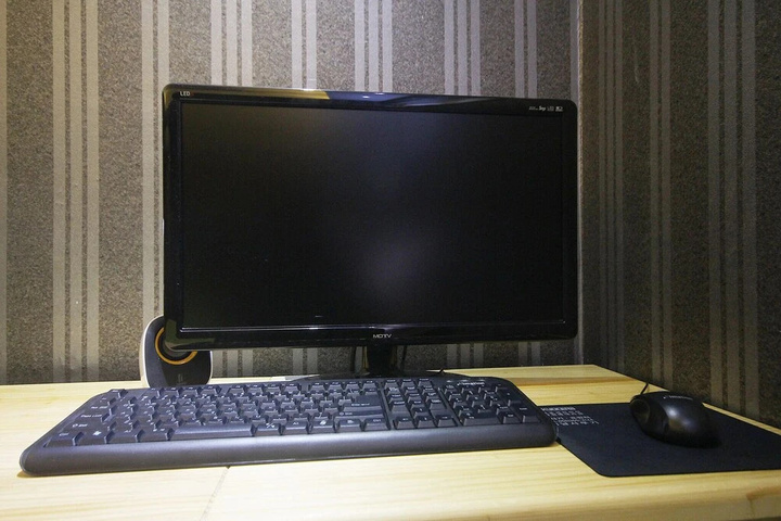 Room 6 of 17
