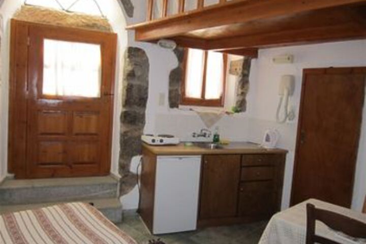 Room 12 of 20