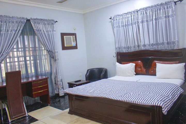 Room 39 of 68