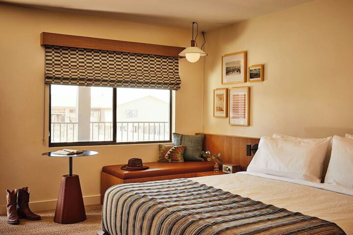 Trailborn Grand Canyon Outdoor Collection by Marriott Bonvoy in Williams, AZ