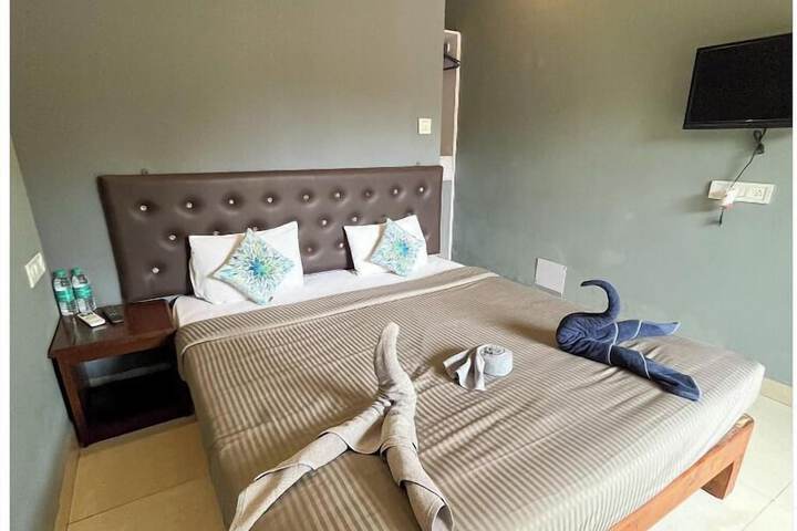 Room 14 of 37